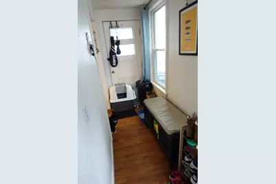 9 Crescent Square #00, Newton, MA 02458 - Photo 5