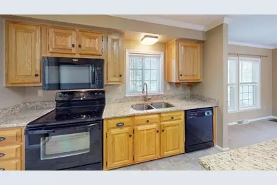 50 Highland St #227, Taunton, MA 02780 - Photo 11