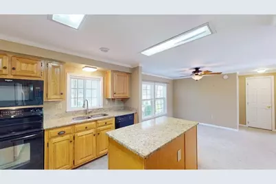 50 Highland St #227, Taunton, MA 02780 - Photo 9