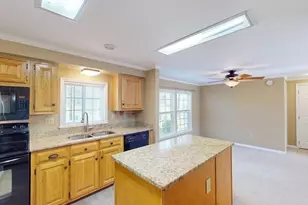 50 Highland St, Taunton, MA 02780 - Photo 13