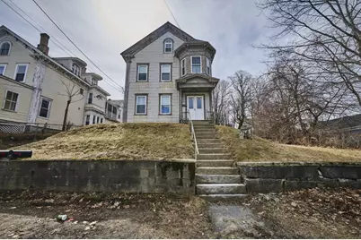 82 Charles St, Fitchburg, MA 01420 - Photo 3