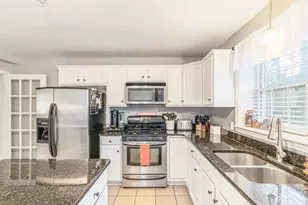 1975 Middlesex St, Lowell, MA 01851 - Photo 7