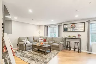 1975 Middlesex St, Lowell, MA 01851 - Photo 11