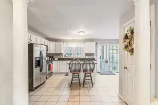 1975 Middlesex St, Lowell, MA 01851 - Photo 9