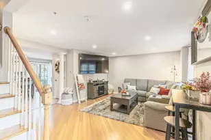 1975 Middlesex St, Lowell, MA 01851 - Photo 13