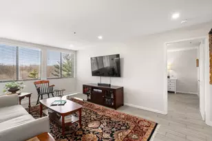 250 Hammond Pond Pkwy, Newton, MA 02467 - Photo 17