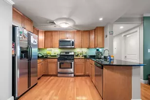 426 Main St, Stoneham, MA 02180 - Photo 3