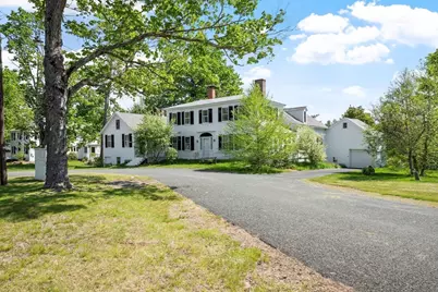 12 On The Common, Royalston, MA 01368 - Photo 3