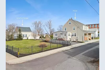 25 Winward St, Fall River, MA 02724 - Photo 3