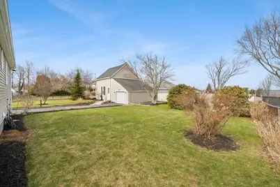 25 Winward St, Fall River, MA 02724 - Photo 37