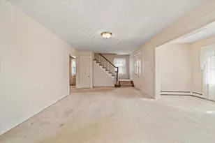 25 Winward St, Fall River, MA 02724 - Photo 9