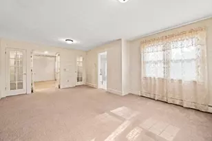 25 Winward St, Fall River, MA 02724 - Photo 15
