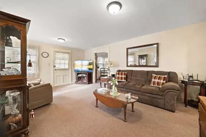 25 Winward St, Fall River, MA 02724 - Photo 17