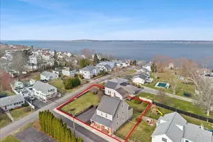 25 Winward St, Fall River, MA 02724 - Photo 5