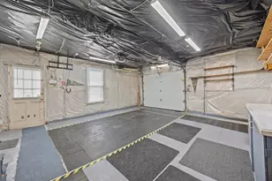 25 Winward St, Fall River, MA 02724 - Photo 35