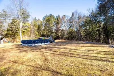 142 Mattawa Cir, Orange, MA 01364 - Photo 23