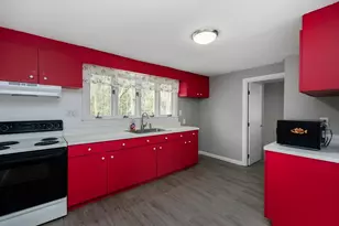 18 Brook St, Tewksbury, MA 01876 - Photo 5