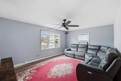 70 Warwick Rd, Chicopee, MA 01020 - Photo 11