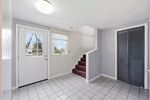 70 Warwick Rd, Chicopee, MA 01020 - Photo 21