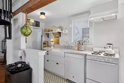 5 Webster Place, Provincetown, MA 02657 - Photo 9