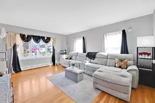 47 Ravenwood St, Springfield, MA 01129 - Photo 7