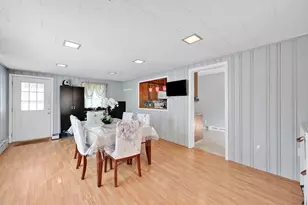 47 Ravenwood St, Springfield, MA 01129 - Photo 9