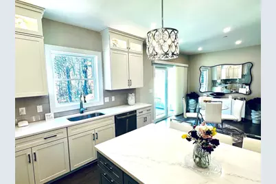 22 Elise Avenue #11, Londonderry, NH 03053 - Photo 3