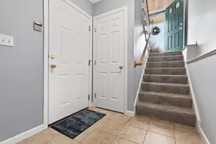 35 Collins St, Danvers, MA 01923 - Photo 9