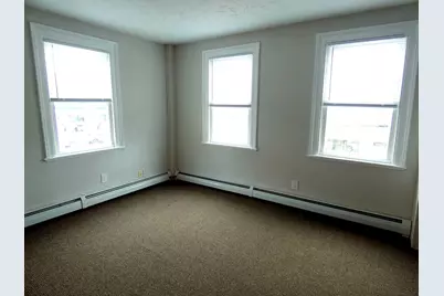 7 Greenwood St #B, Wakefield, MA 01880 - Photo 5