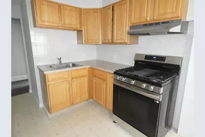 7 Greenwood St #B, Wakefield, MA 01880 - Photo 3