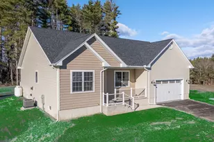 31 High Blf Rd, Belchertown, MA 01007 - Photo 1