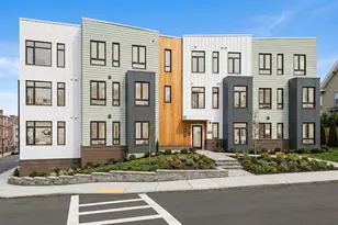 34 Oak St, Boston, MA 02136 - Photo 5