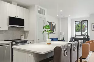 34 Oak St, Boston, MA 02136 - Photo 3