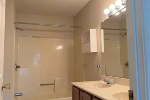 48 Castlegate Dr, Springfield, MA 01129 - Photo 15