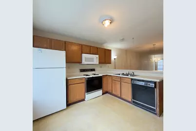 48 Castlegate Dr #48, Springfield, MA 01129 - Photo 3