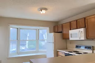 48 Castlegate Dr, Springfield, MA 01129 - Photo 5