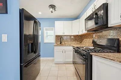 4 Webster St, Lynn, MA 01902 - Photo 5