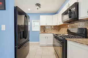 4 Webster St, Lynn, MA 01902 - Photo 5