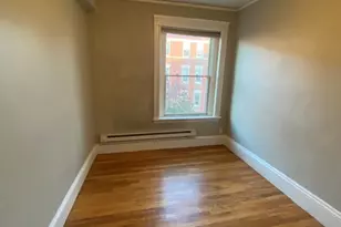 422 Hanover St, Boston, MA 02113 - Photo 11