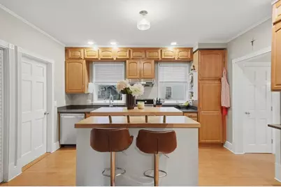 24 Minot Street, Reading, MA 01867 - Photo 9