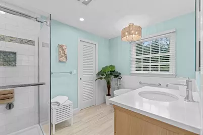 68 Merrimac St, Dartmouth, MA 02748 - Photo 17