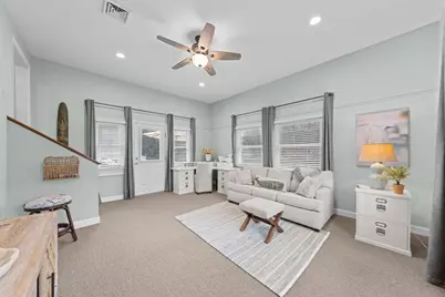 68 Merrimac St, Dartmouth, MA 02748 - Photo 21