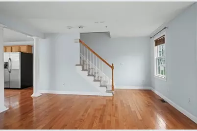 1975 Middlesex St #10, Lowell, MA 01851 - Photo 11