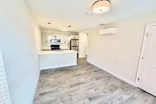 882 Massachusetts Ave, Arlington, MA 02476 - Photo 3