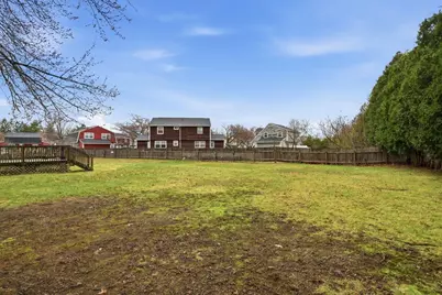 64-66 Ferris St, Springfield, MA 01151 - Photo 3