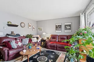 64-66 Ferris St, Springfield, MA 01151 - Photo 9