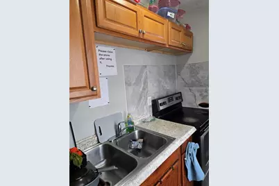 11 Maxwell St, Worcester, MA 01607 - Photo 9