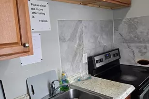 11 Maxwell St, Worcester, MA 01607 - Photo 9