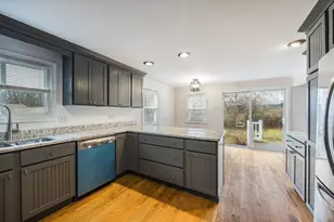 25 Enfield St, North Andover, MA 01845 - Photo 15