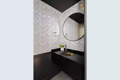 115 Governor Winthrop Rd #115, Somerville, MA 02145 - Photo 11